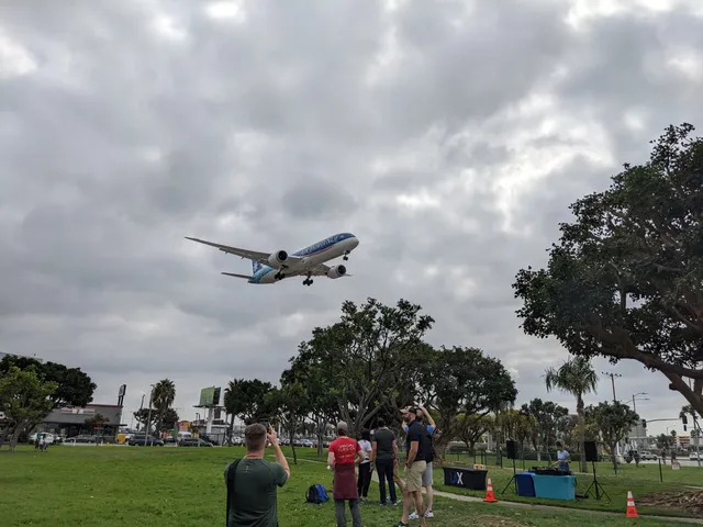 LAX Plane Spotting