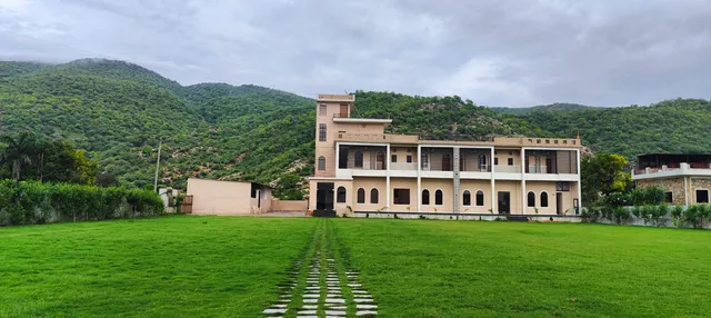 The Silver Palm Resort