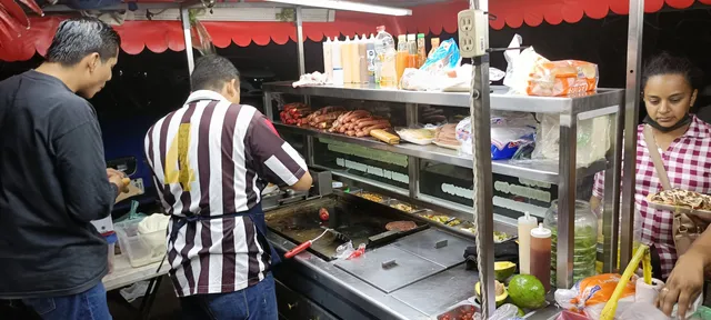 Hot Dogs de la Naval