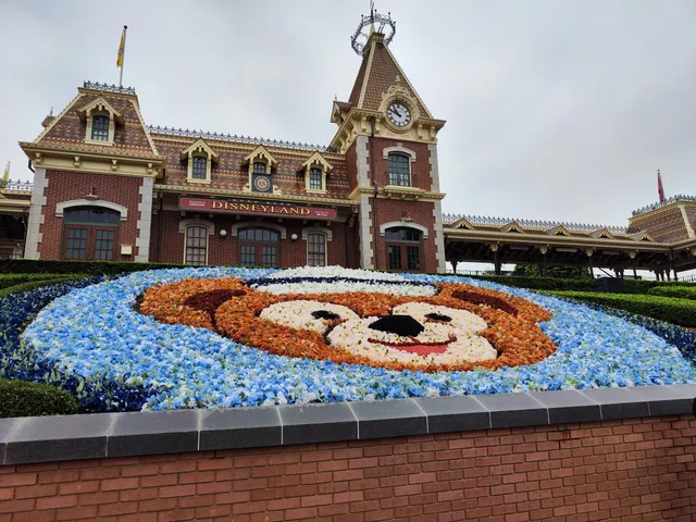 Hong Kong Disneyland Railroad