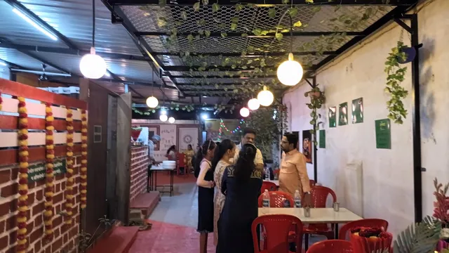 Cafe Nukkad, Karad