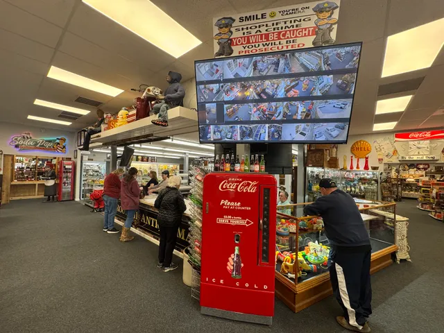 Route 11 Antique Mall