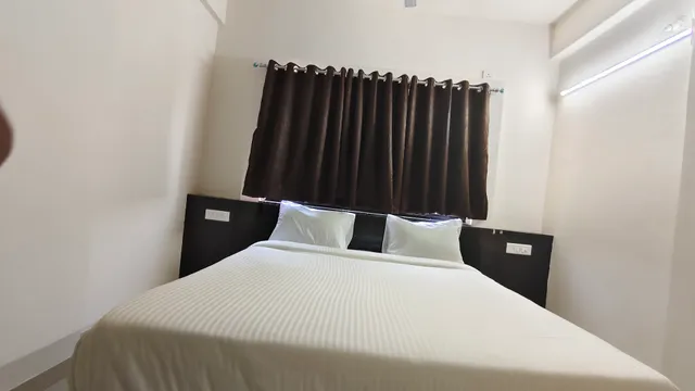 Hotel O The Classic Crown