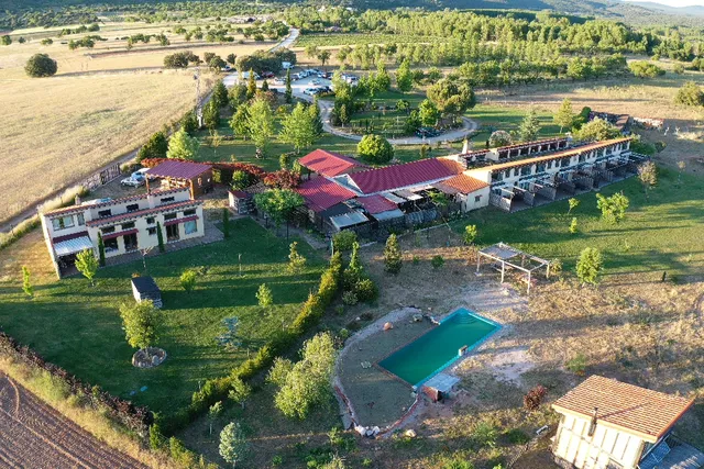 HOTEL RURAL BIOCLIMÁTICO - SABINARES DEL ARLANZA
