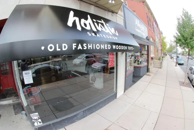 Holistic Skateshop