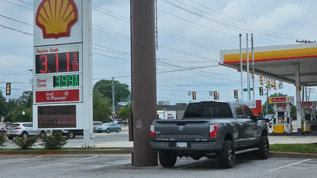 Lake Forest Shopping Center