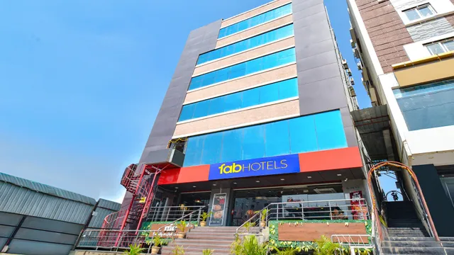 FabHotel Starhood