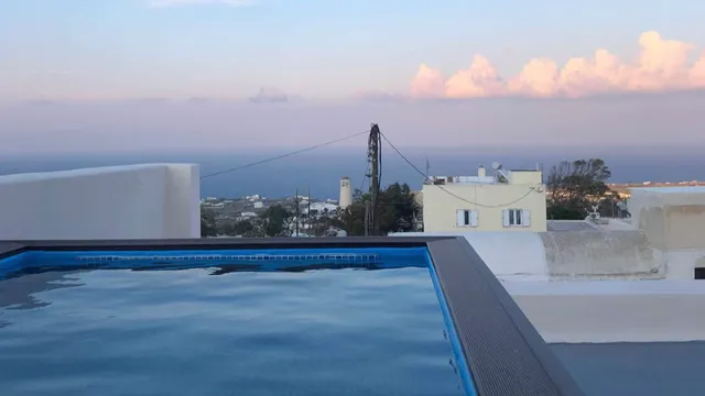 Amaryllis Suites Santorini