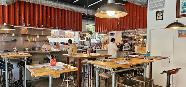 Derzu Bar - Restaurante en Barajas