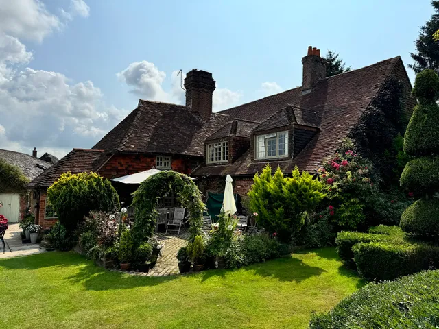 Clayton Wickham Farmhouse