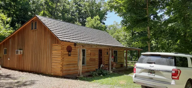 Nauvoo Hideaway Cabin