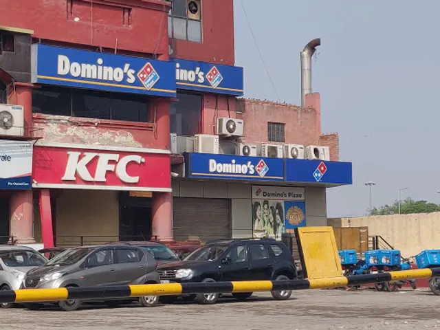Domino's Pizza | Rohini, New Delhi
