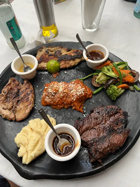 PIO GASTRO BAR - ፓዬ ጋስትሮ ቡና ቤት