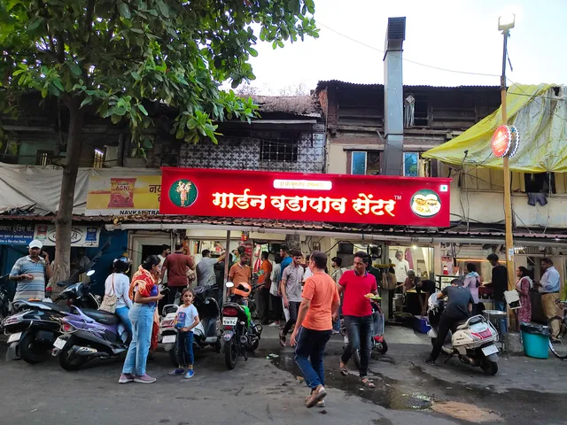 Garden Vadapav Center