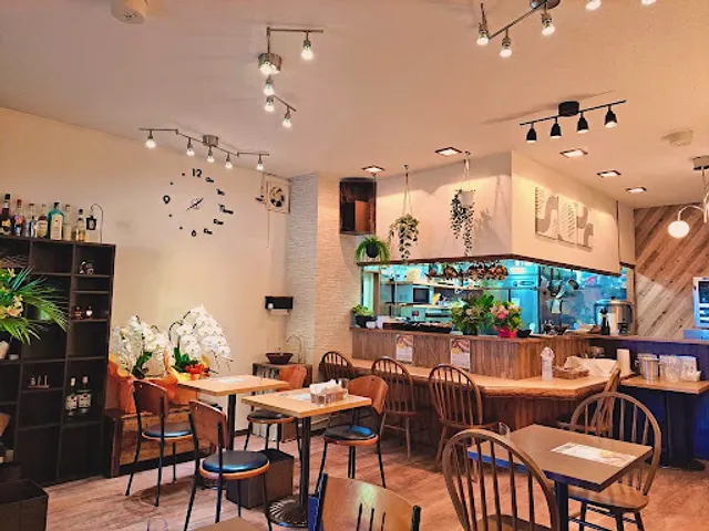 サンゴーカレー三郷 / 燻製BARくんもく