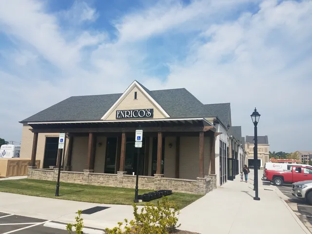 Enrico's Ristorante Pizzeria and Bar