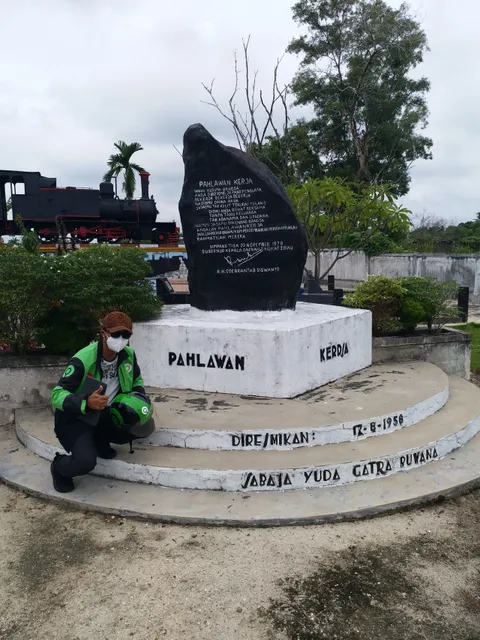 Tugu Pahlawan Kerja