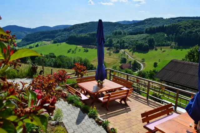 Schlossberg-Herberge - Annemarie Bührer