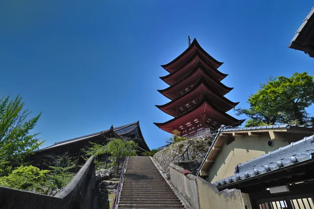 Toyokuni Shrine Five-Story Pagoda