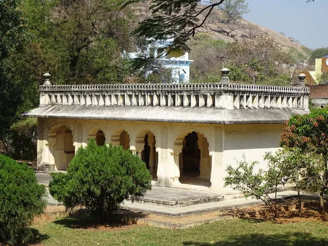Maqbara Mah Laqa Bai Chanda
