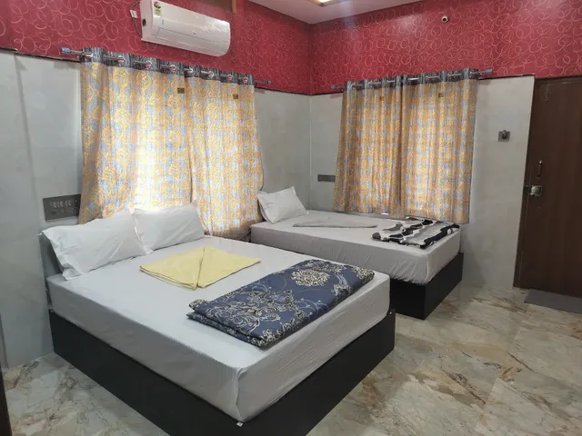 SAMRAT HOME STAY HAMPI