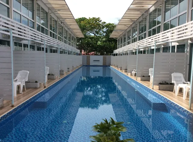 Pool House Serviced Resident