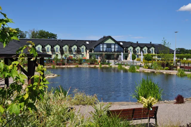 Equestrian Center Lando