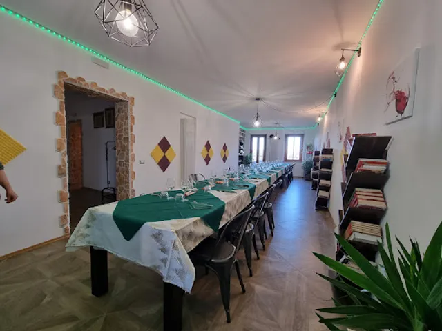 Tirebouchon Bar Ristorante Trattoria Montafia