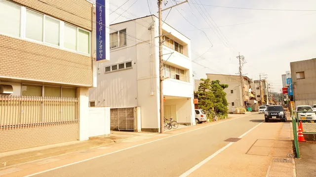 Tomato Takayama Station
