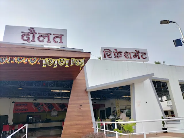 Hotel Daulat Refreshment