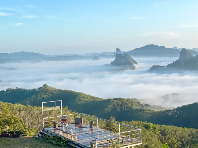 จุดกางเต็นท์ดอยตาปัง ลานลมโชย