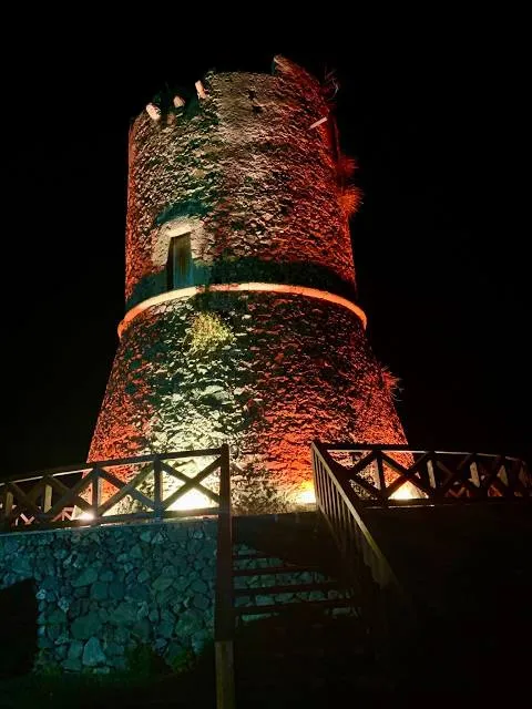 Torre Aragonese Capo Rocchi Ruggiero