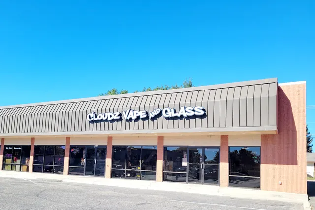 Cloudz Vape and Glass