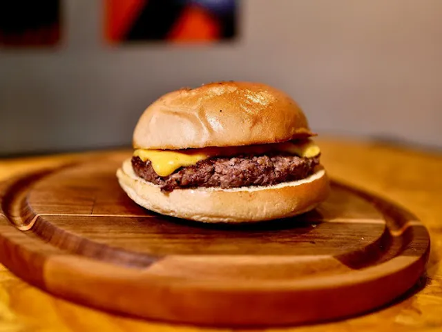 Quarentena burgers beer and bbq