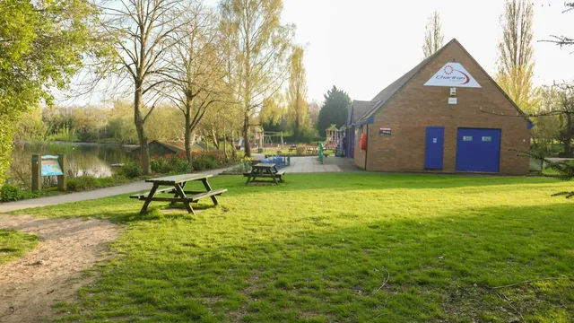 Charlton Lakeside