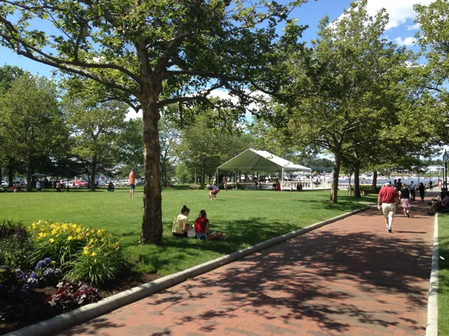 Waterfront Promenade Park