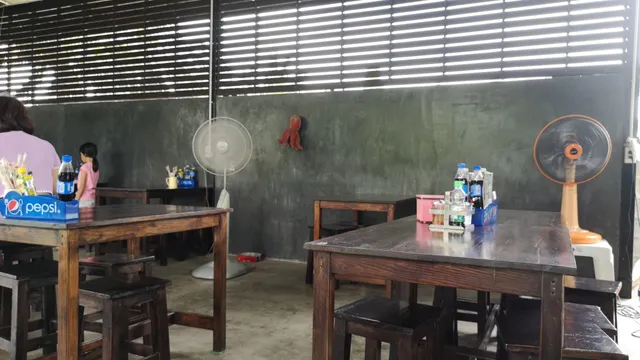 ร้านก๋วยเตี๋ยว"สวนมีเส้น"