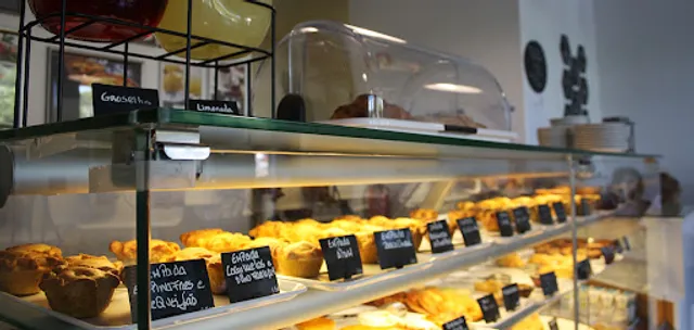 Casa de Chá e Café, by Confraria da Empada