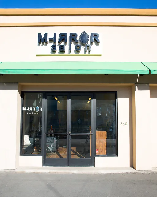 M-IRROR Salon