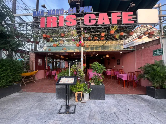 Nhà Hàng Iris Cafe