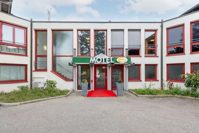 Autobahnrasthaus & Motel Baden-Baden