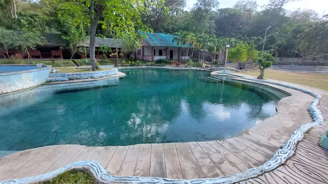 Malbog Sulfuric Hotspring