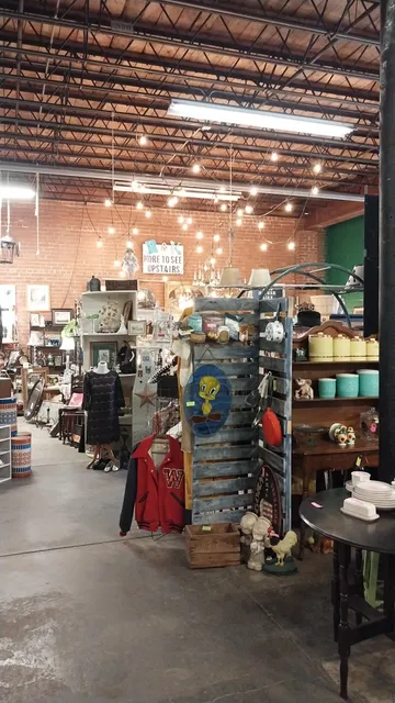 Alley Cat Vintage Mercantile