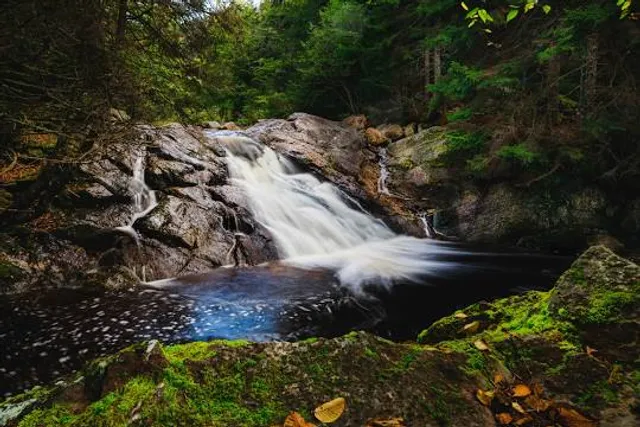 Long Beach Brook Falls