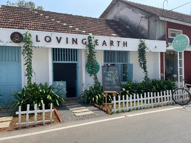 Loving Earth Cafe