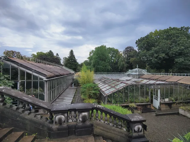 Botanical greenhouse
