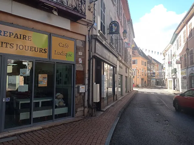 Le Repaire des Petits Joueurs - Café ludique - jeux de société - Famille - Adulte - Enfant