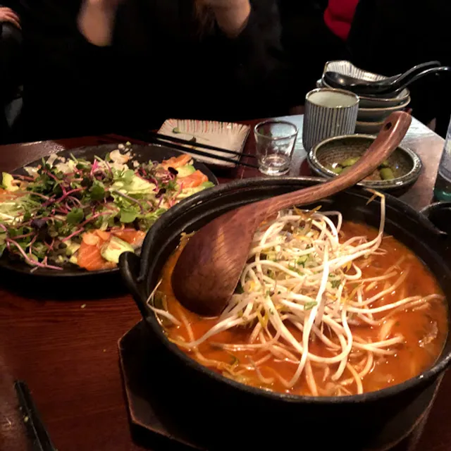 모로미쿠시 공덕공동현점