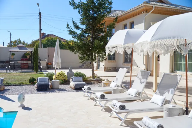 Вила Алма Старосел