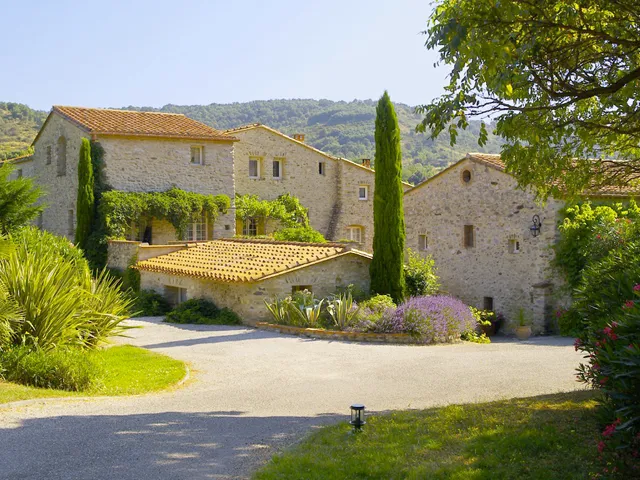 Hôtel le Mas Trilles